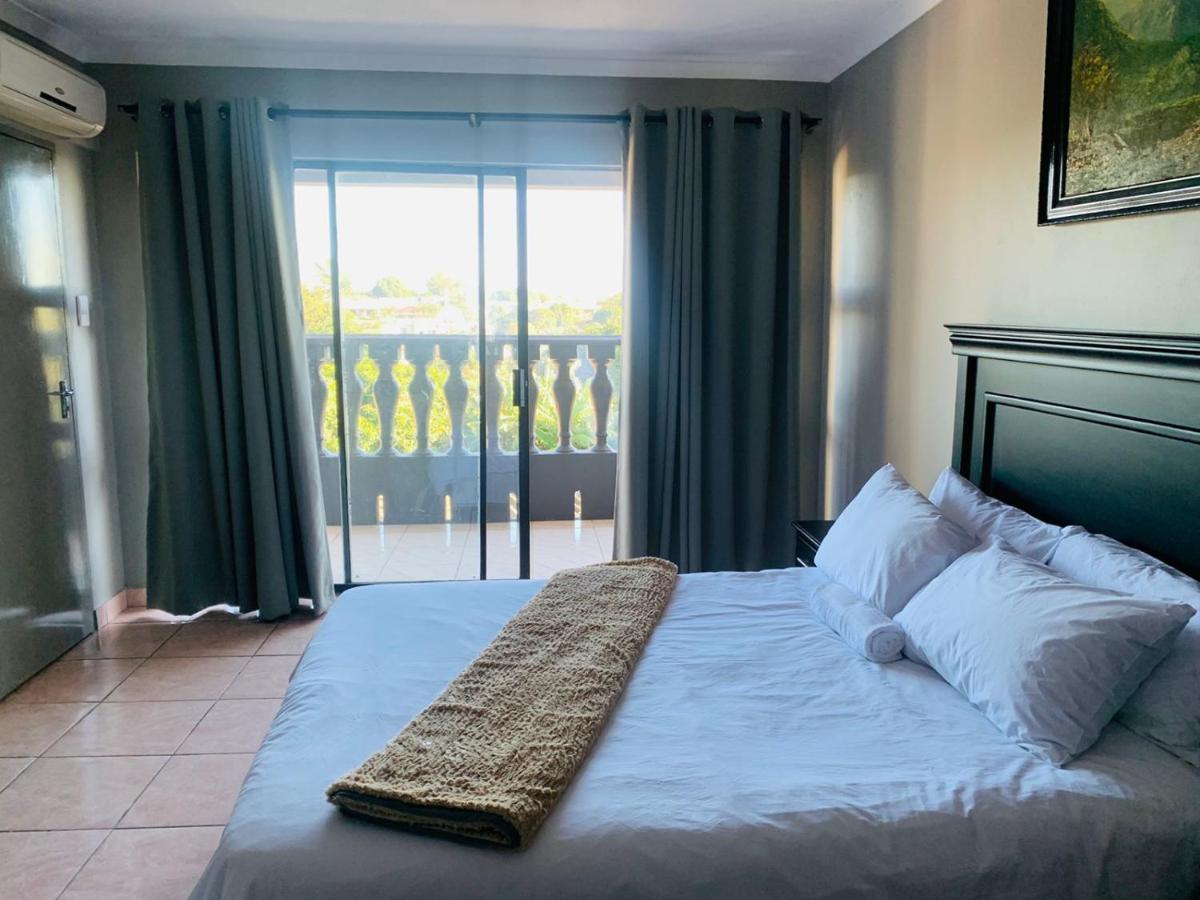 Xaba Guest Lodge Richards Bay Extérieur photo